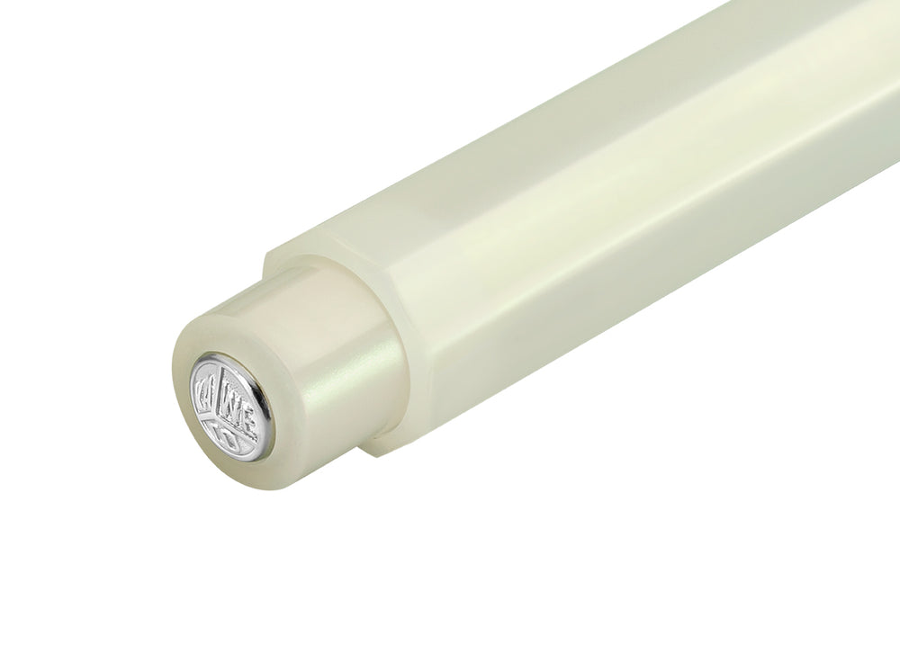 Detail view of the Kaweco Lunar Sport cap finial featuring the silver logo medallion on the shimmering Light Green finish.