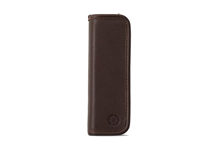 Front view of the Sonnenleder Grass Pen Case in Mocha Brown (Schoko) showcasing the rich grain of the pit-tanned cowhide and embossed sun logo.